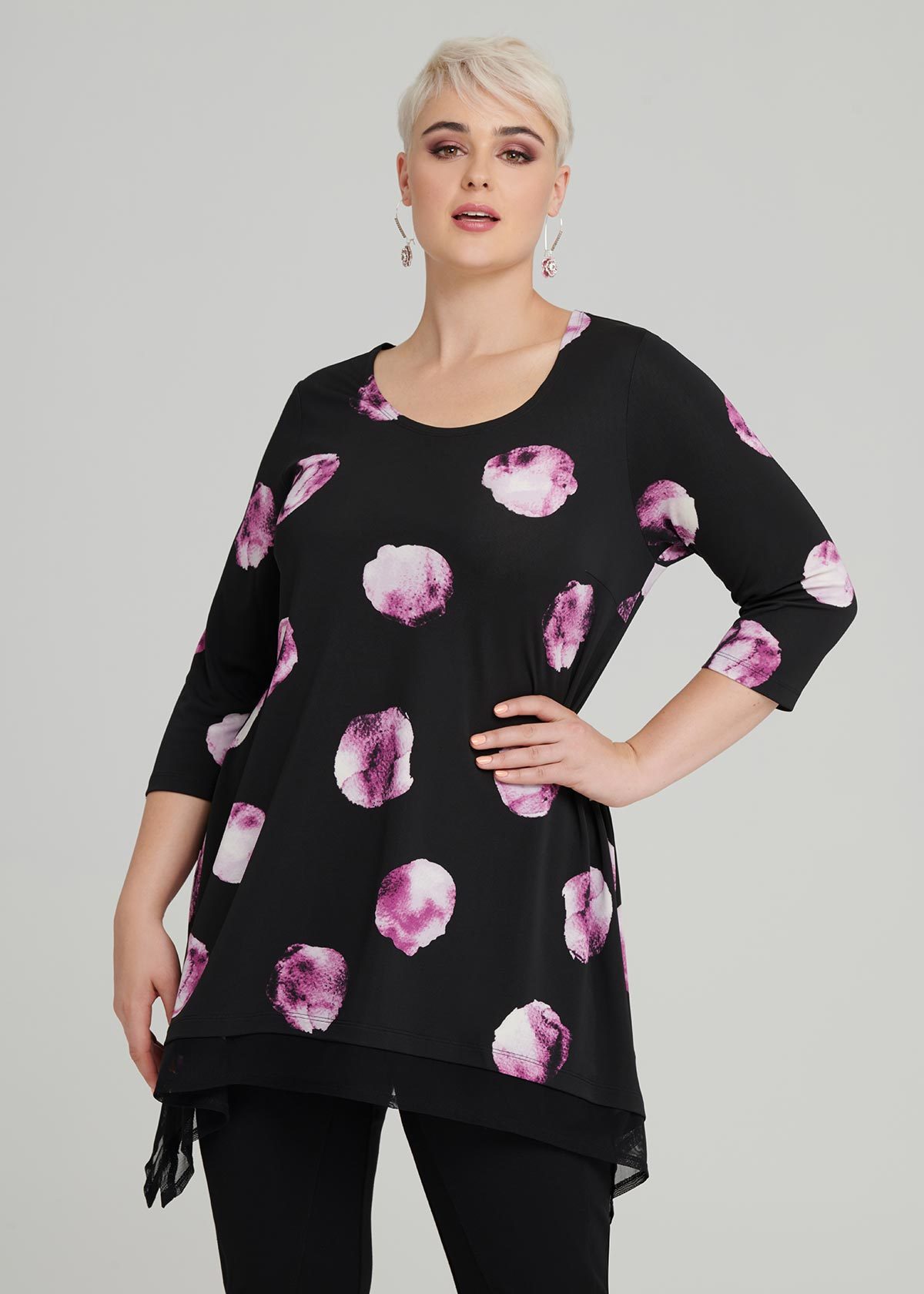 Black Gabrielle Top