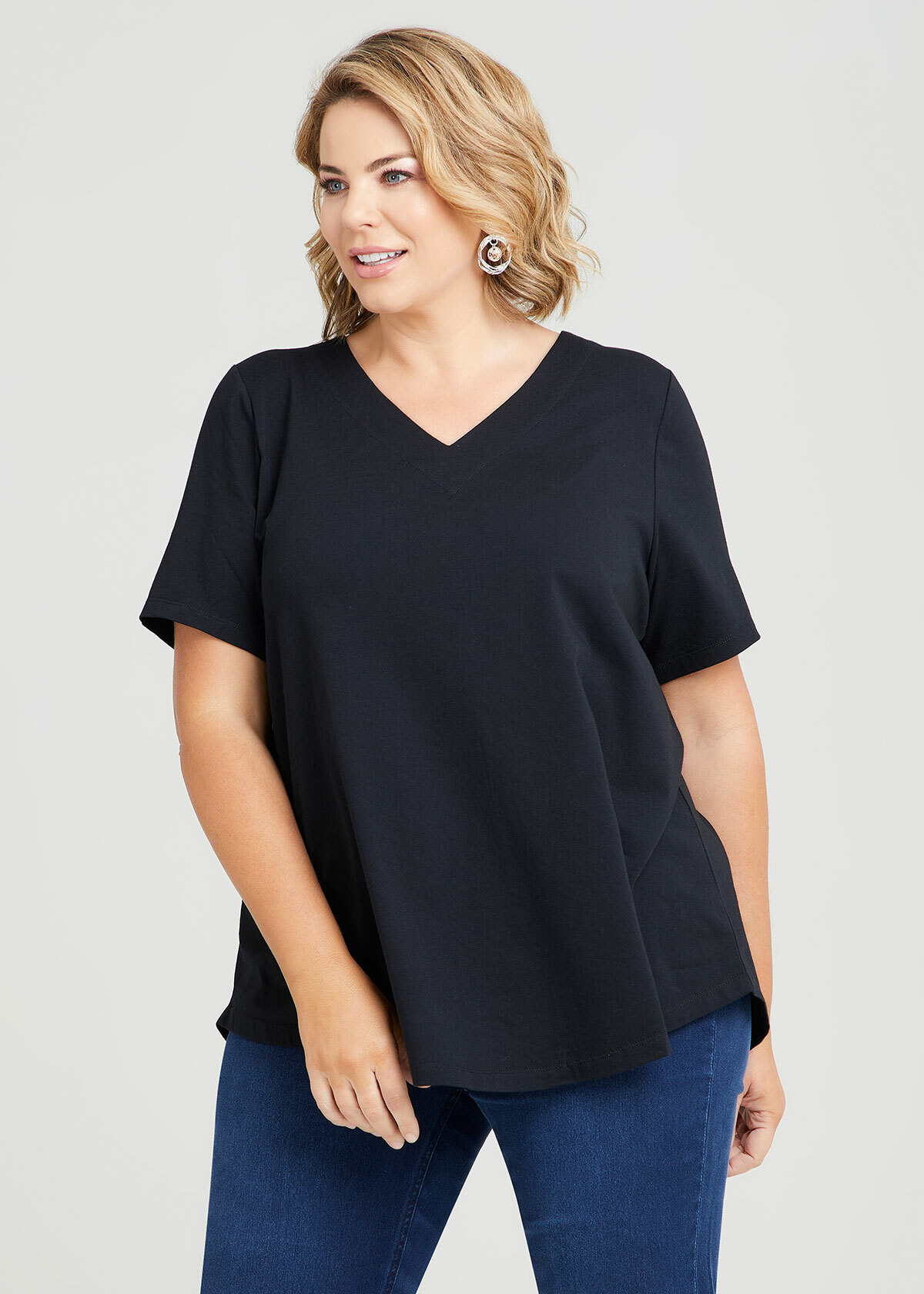 Shop Plus Size Organic V-neck Swing Basic Tee in Black | Taking Shape AU